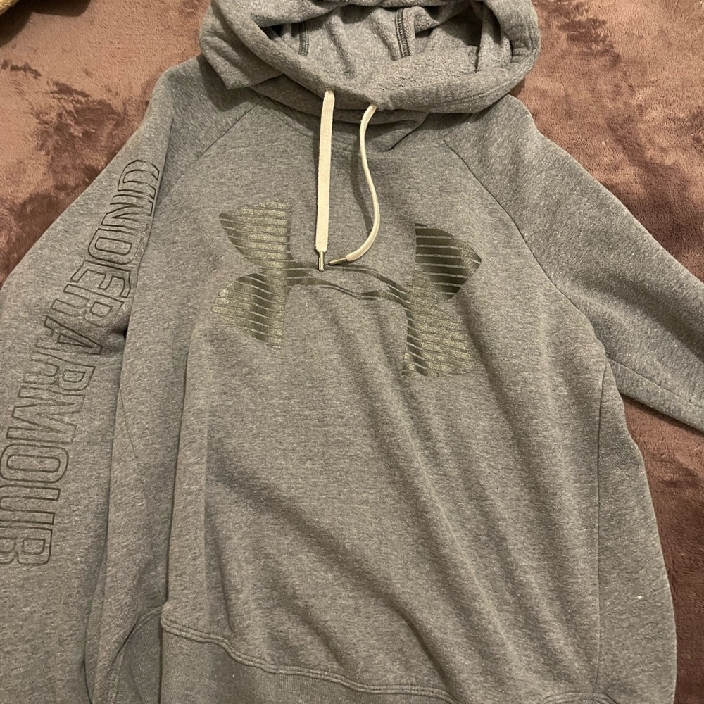 Under Armour Hoodie